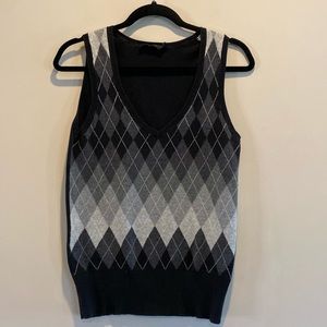The Limited black/gray/white argyle sweater vest